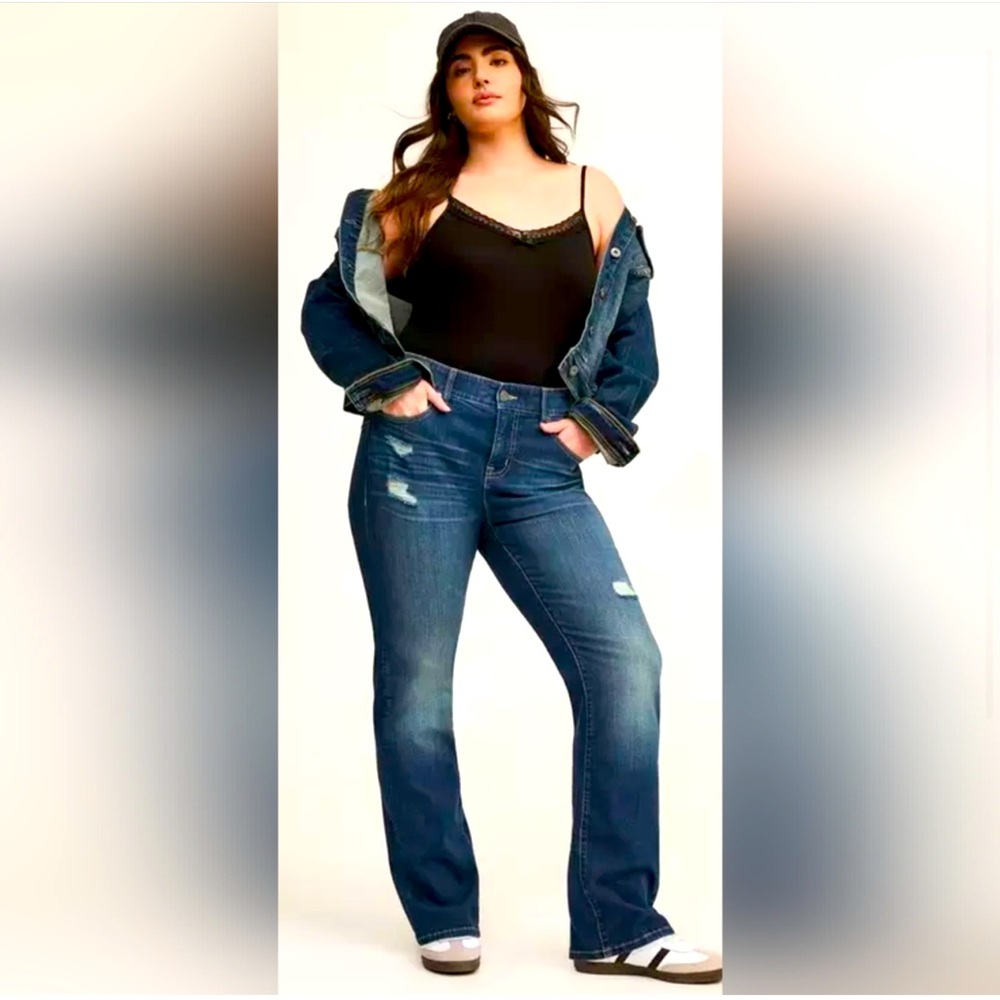 Torrid bombshell straight premium stretch dark Blue Distressed Jeans